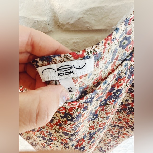 New Look Floral Thin Strap Tank - Picture 4 of 5